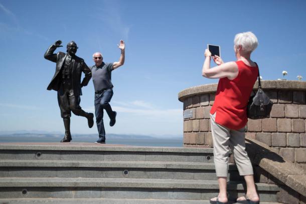 Eric Morecambe Statue, Morecambe