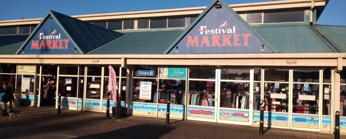 Fm Reel Side New Signage 2024