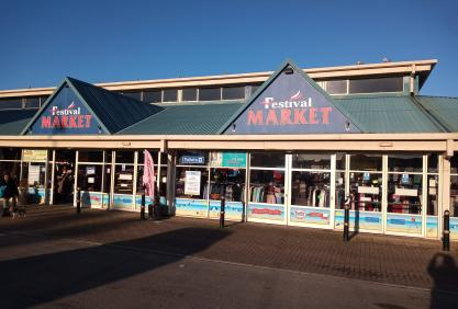 Fm Reel Side New Signage 2024