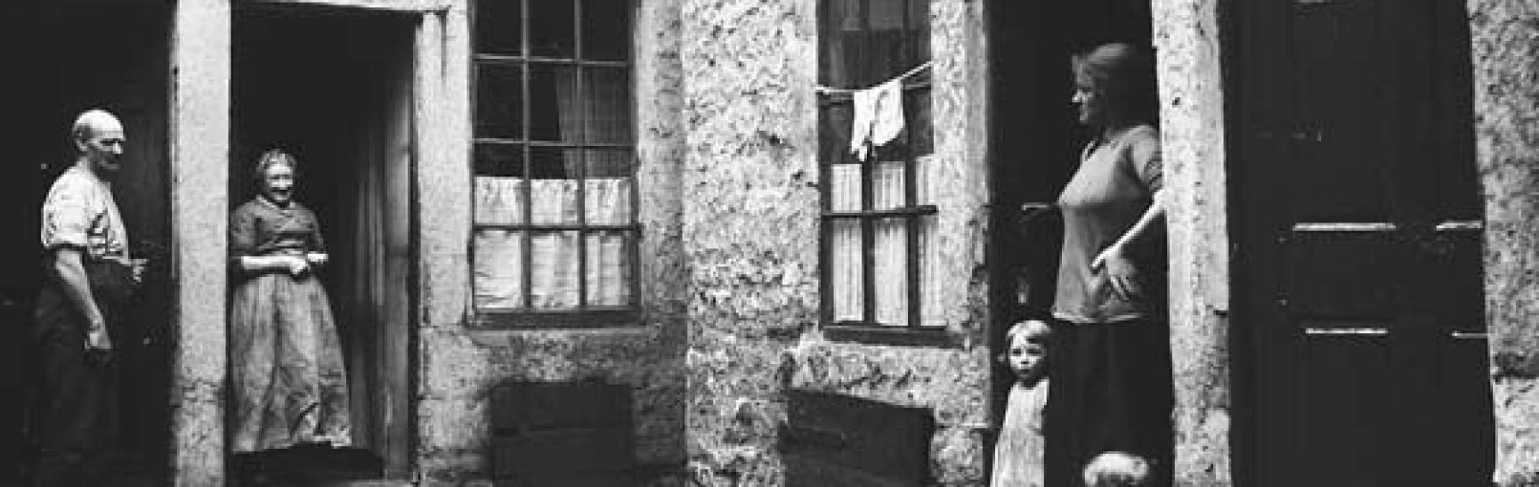 Lanlm 1945 8 123 Ross S Yard Cheapside 1927 Thompson