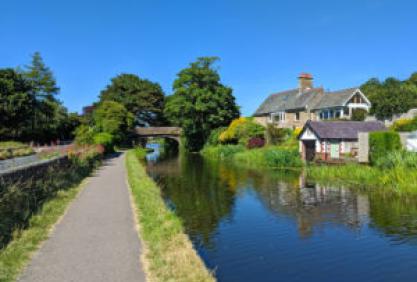 Canal Haverbreaks Bridge 300x225 1715936317