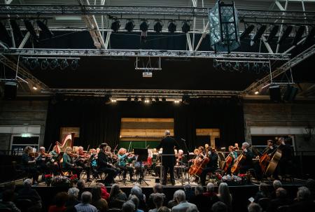 Pco Promenade Concert Orchestra Jan 2025 Ginny Koppenhol Full Stage Playing