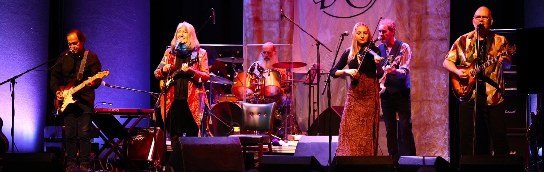Steeleye Span By Mike Burgess 1 6mb