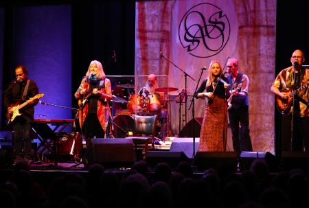 Steeleye Span By Mike Burgess 1 6mb