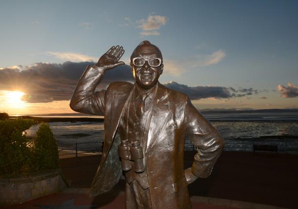 Eric Morecambe Statue 4 