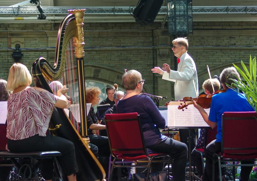 Promenade Concert Orchestra Hr Violins And Harp