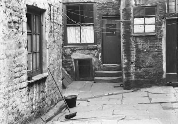 Lanlm 1945 8 107 Shovel Yard Spring Gard St 1927 Thompson