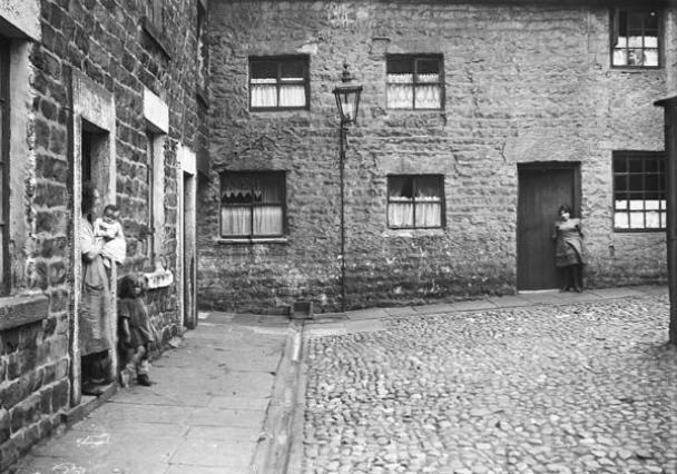 Lanlm 1945 8 125 Hargreaves Yard Penny St 1927 Thompson