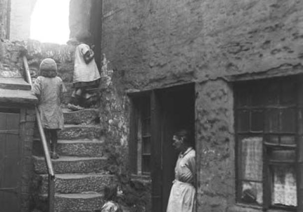 Lanlm 1945 8 145 Bolton S Yard Spring Garden St 1927 Thompson