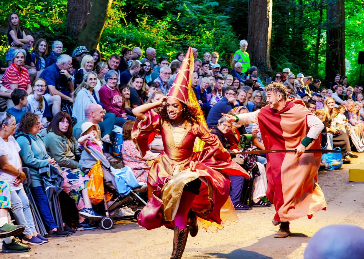 Robin Hood Production Photo 16